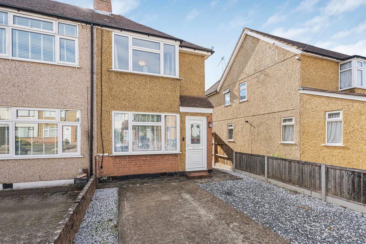 Warwick Avenue, Egham, TW20, photo 15