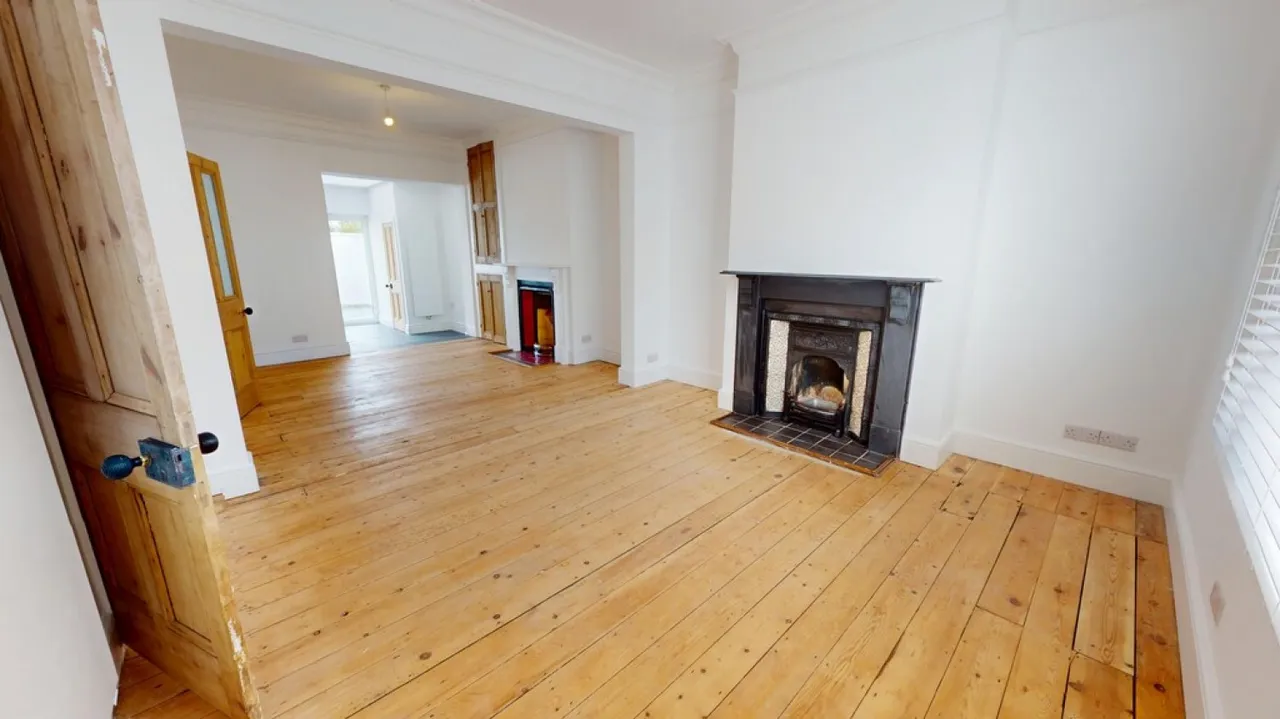 All Saints Terrace, Cheltenham, GL52, photo 3