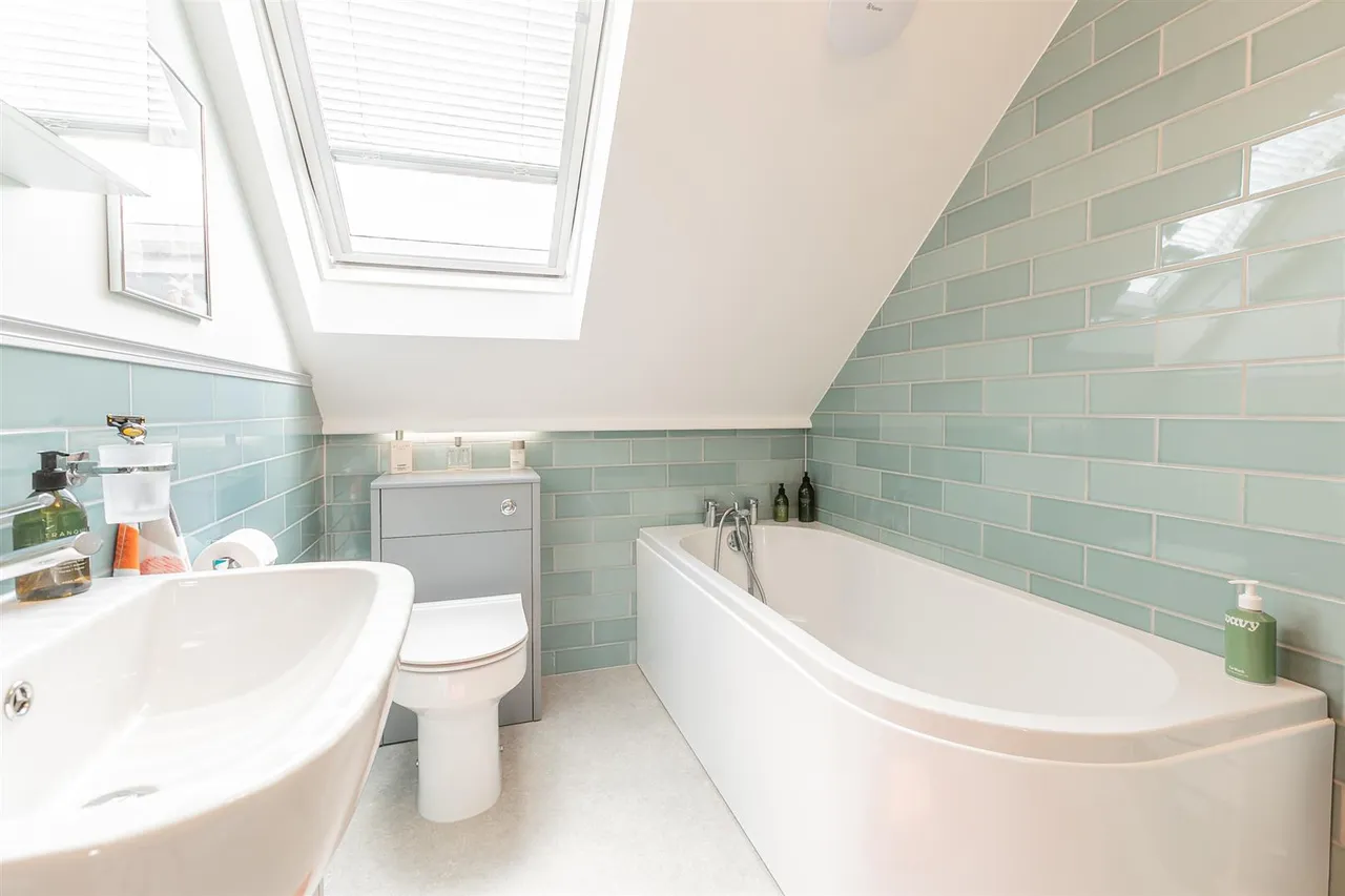 Glebe Road, Royal Wootton Bassett, photo 17
