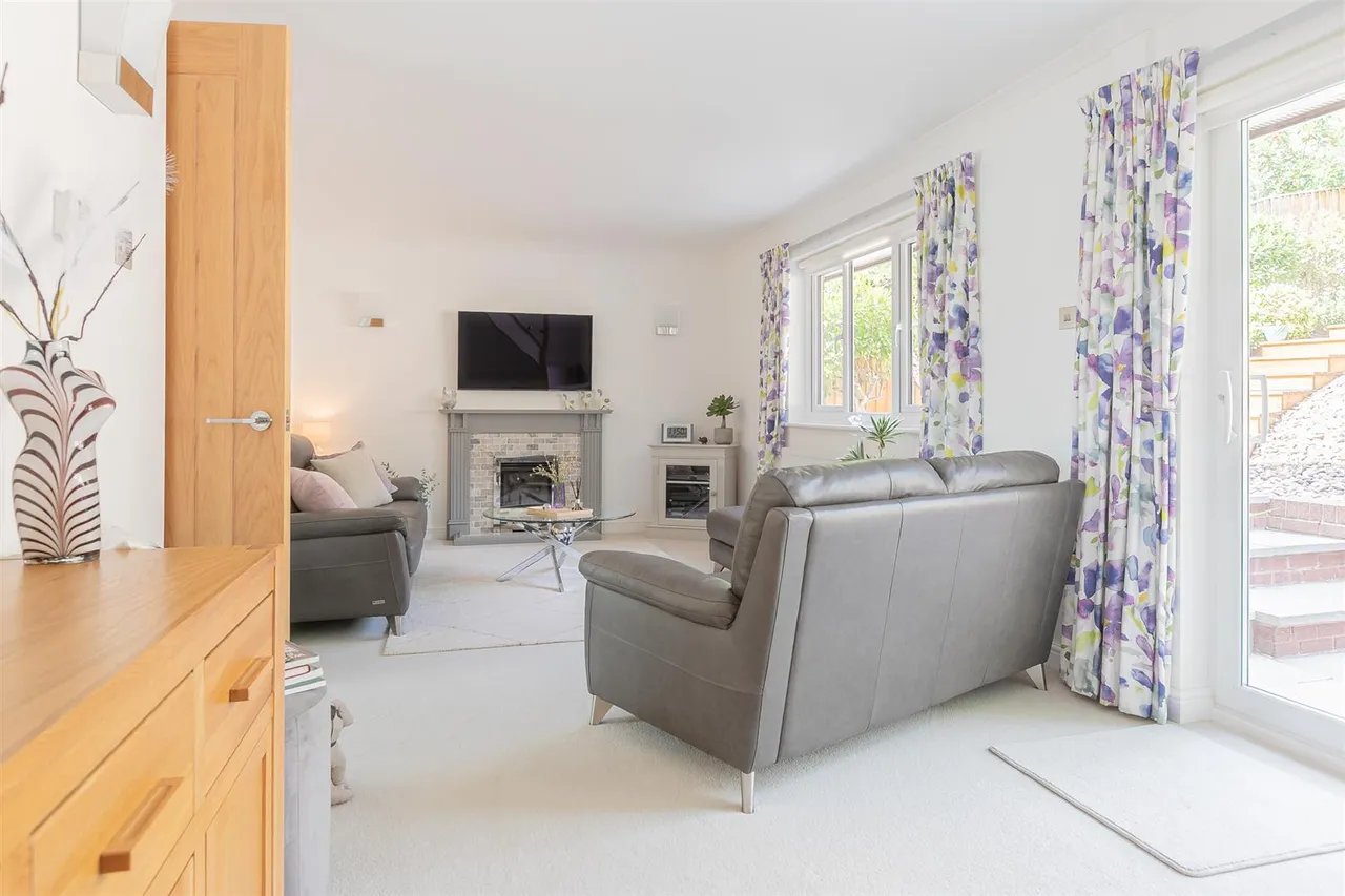Glebe Road, Royal Wootton Bassett, photo 9