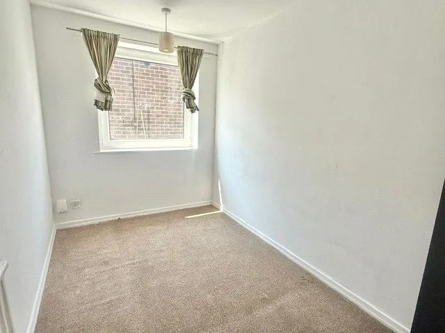 Maidstone Drive, Wollaton, Nottingham, NG8, photo 17