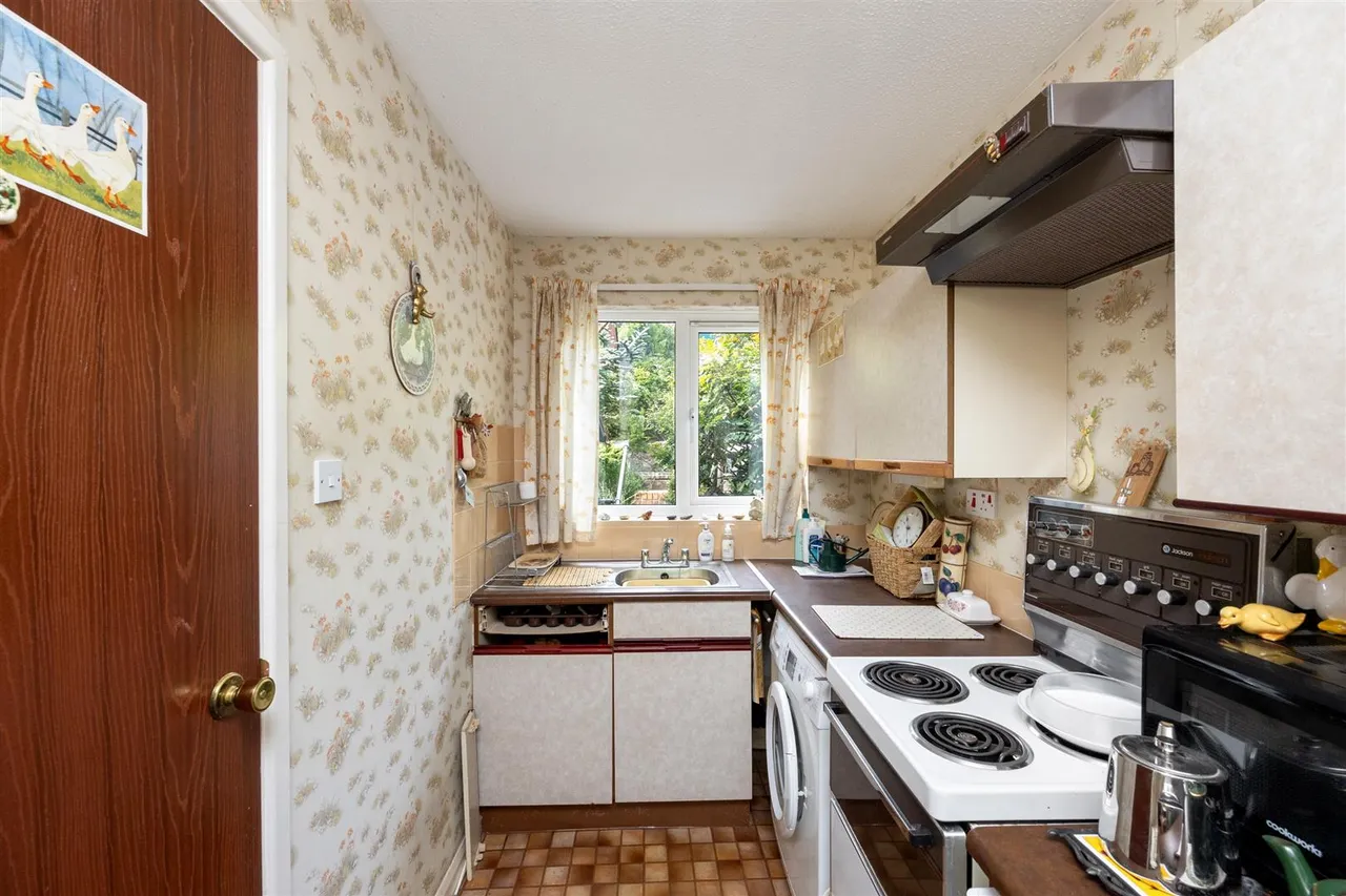 Warren Drive, Lewes, BN7 1HD, photo 5