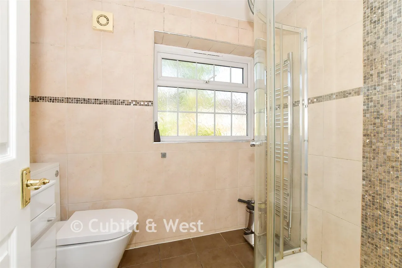 Shepherd Close, Crawley, RH10, photo 14