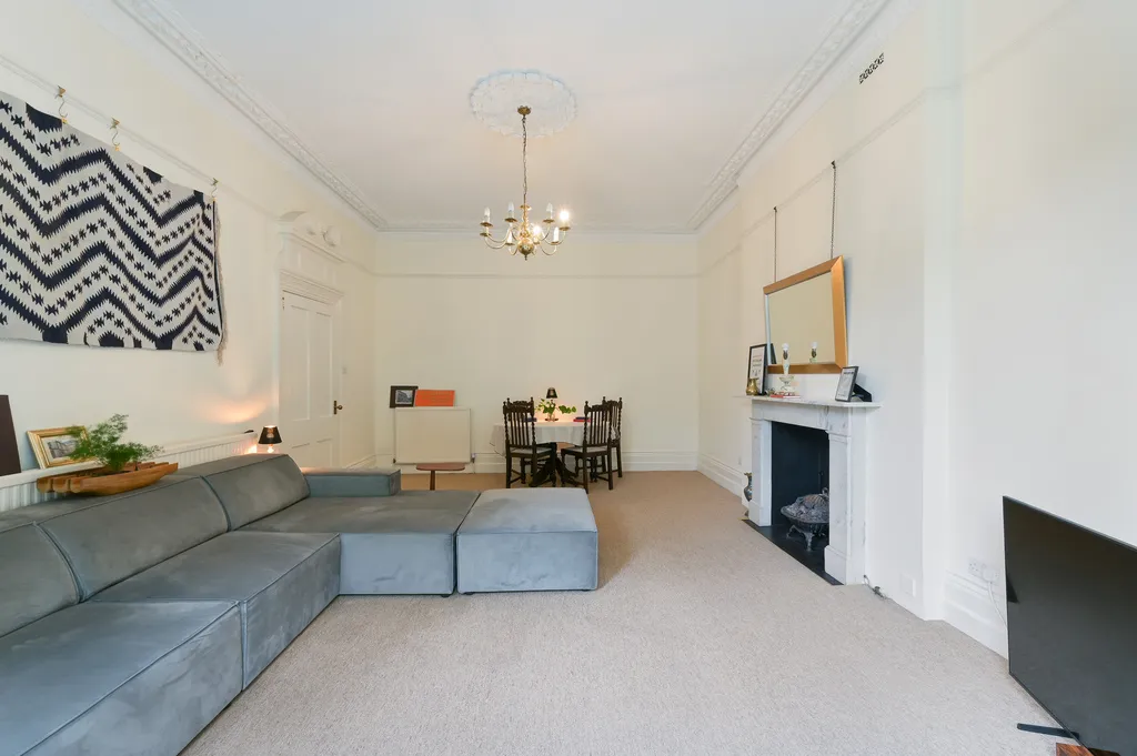 Elsham Road, London, W14, photo 2
