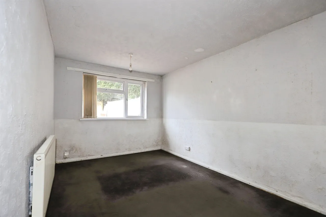 Beaconsfield Avenue, Parkfields, WV4, photo 6