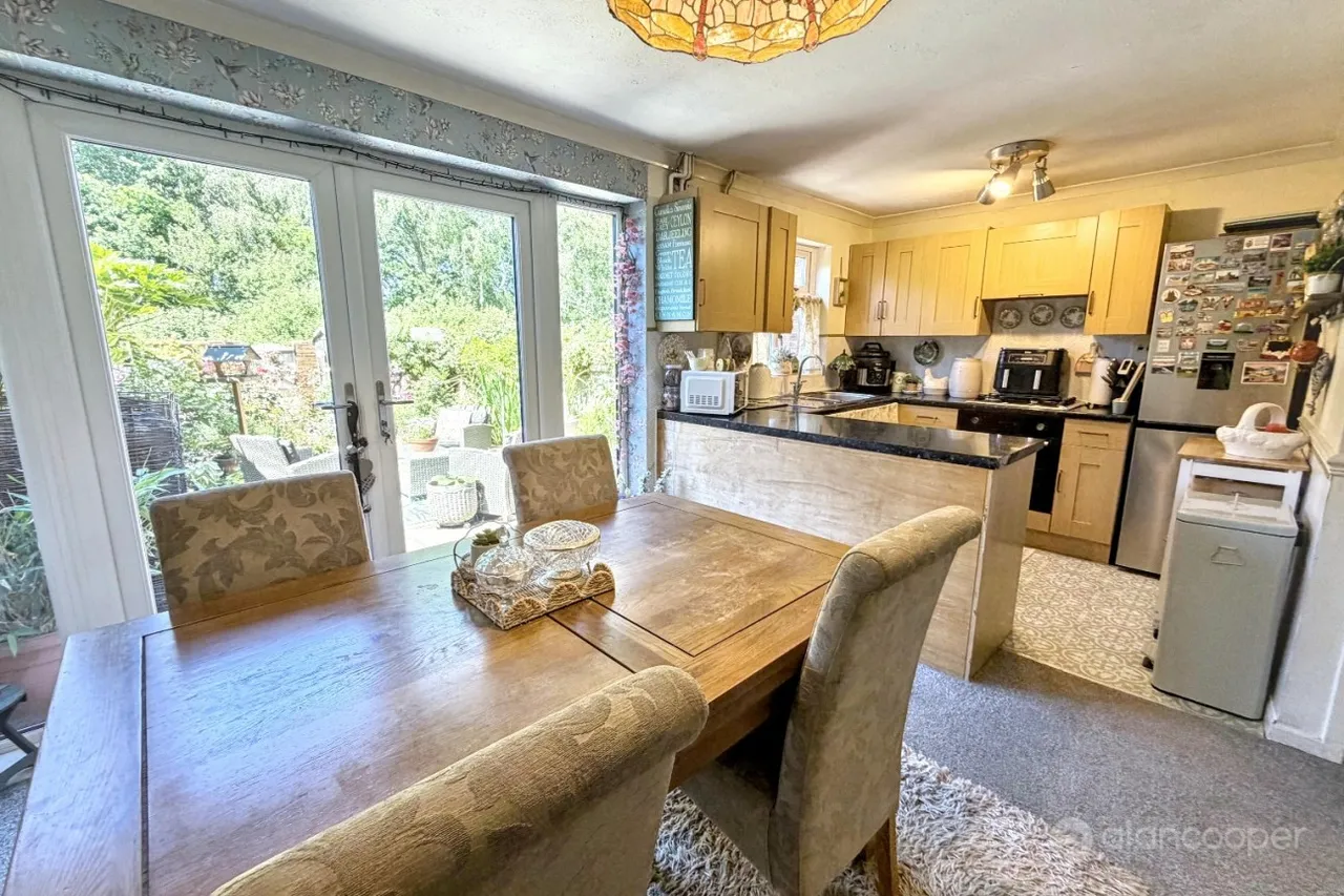 Aviemore Close, Glendale, CV10, photo 6