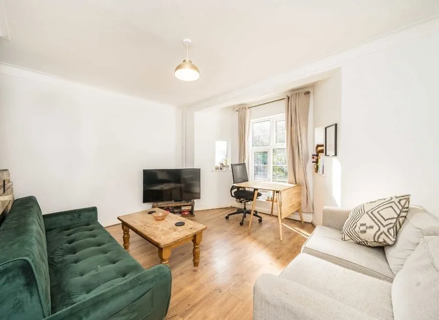 Sheen Court, Richmond, TW10, photo 2