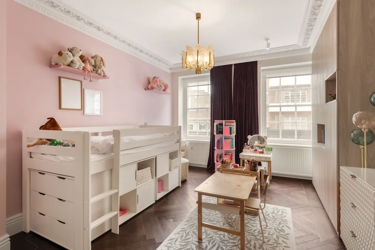 Kensington Church Street, London, W8 4BD, photo 9