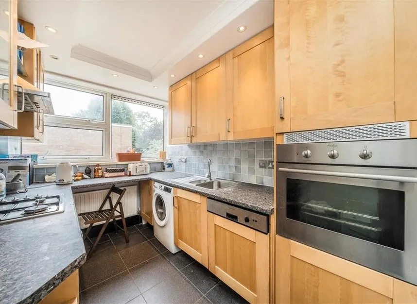 Bucklands Road, Teddington, TW11, photo 2