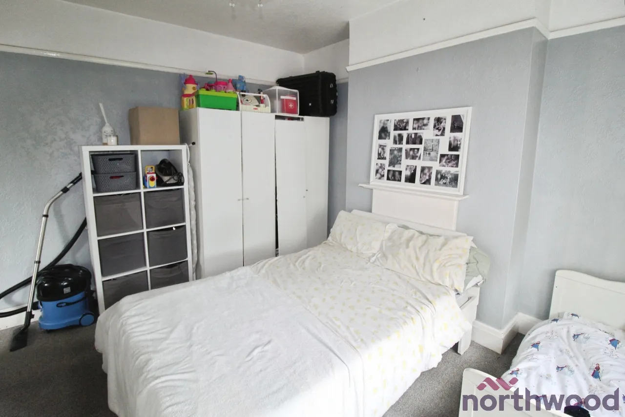 Carlton Road, Romford, RM2, photo 7