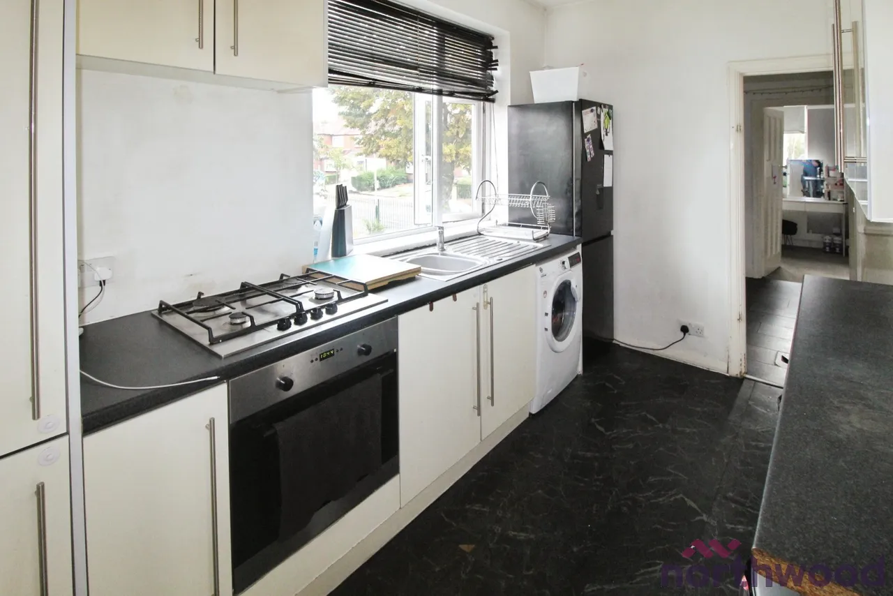 Carlton Road, Romford, RM2, photo 2