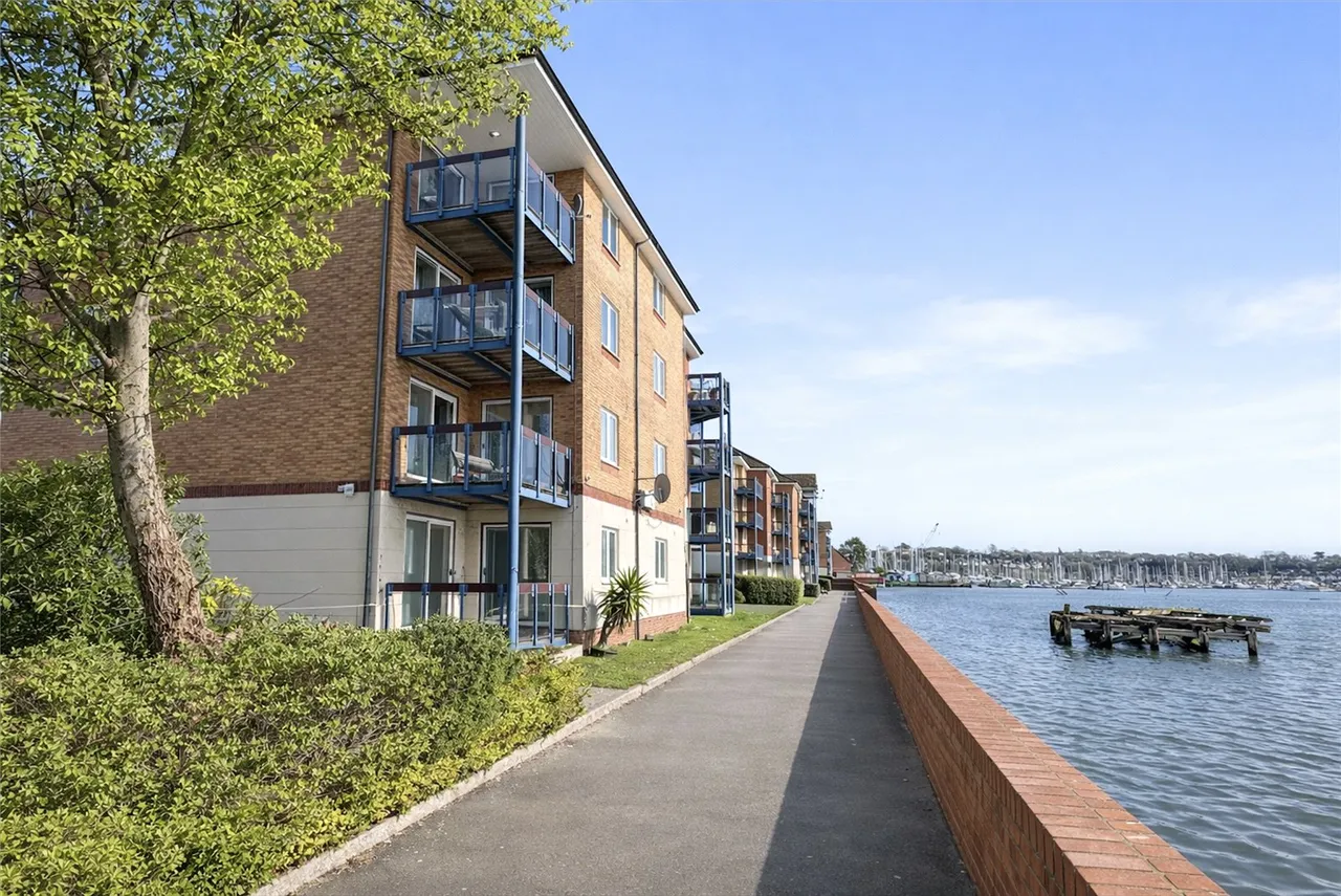 Quayside Road, Southampton, Hampshire, SO18 1EN, photo 4