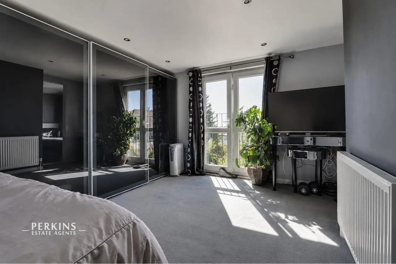 Ferrymead Gardens, Greenford, UB6, photo 10