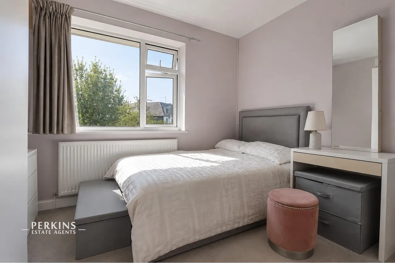 Ferrymead Gardens, Greenford, UB6, photo 6