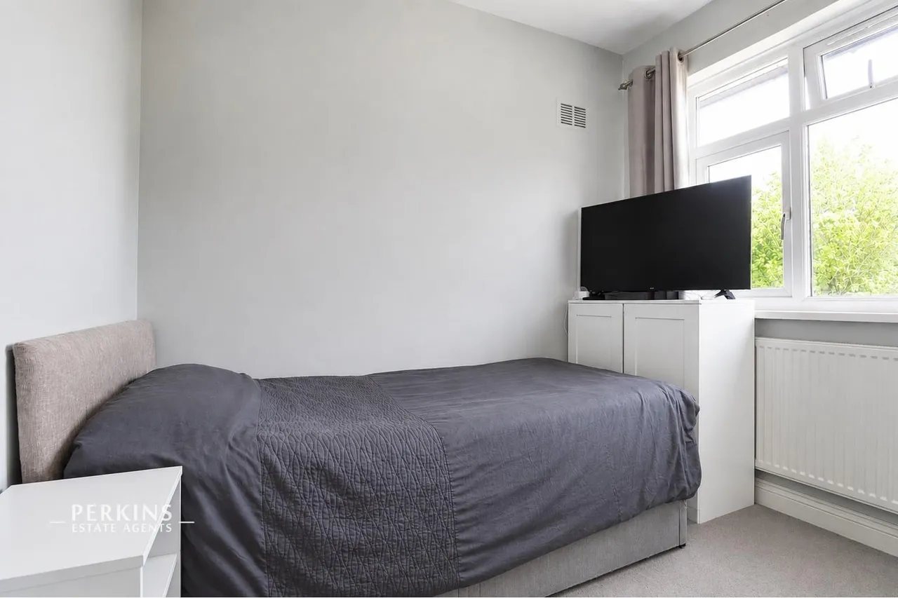 Ferrymead Gardens, Greenford, UB6, photo 8
