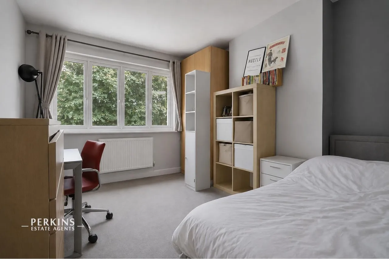 Ferrymead Gardens, Greenford, UB6, photo 5