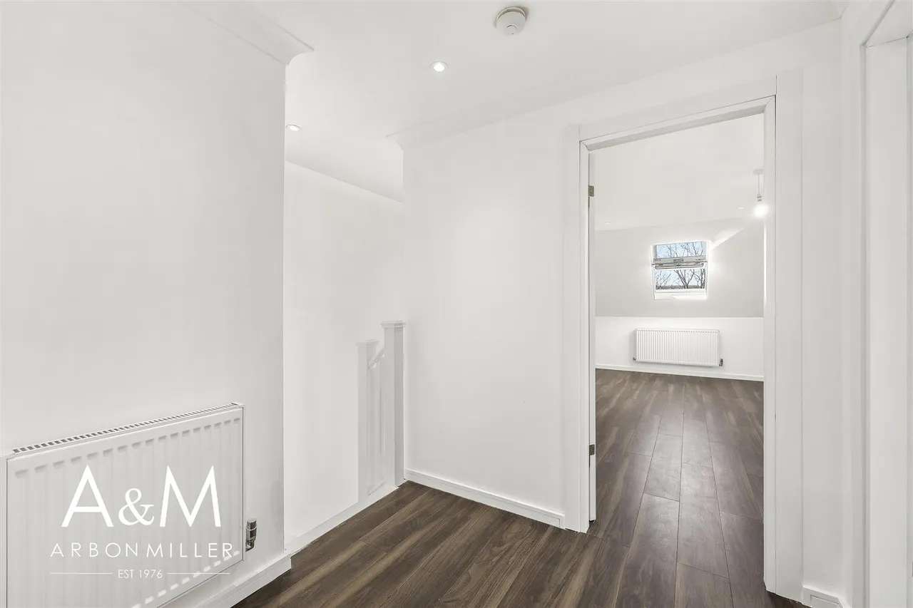 Heath Park Road, Romford, Essex, RM25UB, photo 14