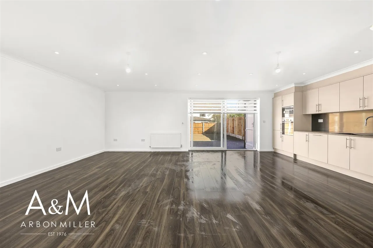 Heath Park Road, Romford, Essex, RM25UB, photo 10
