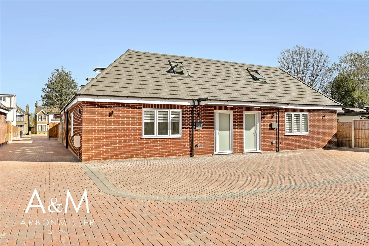 Heath Park Road, Romford, Essex, RM25UB, photo 29