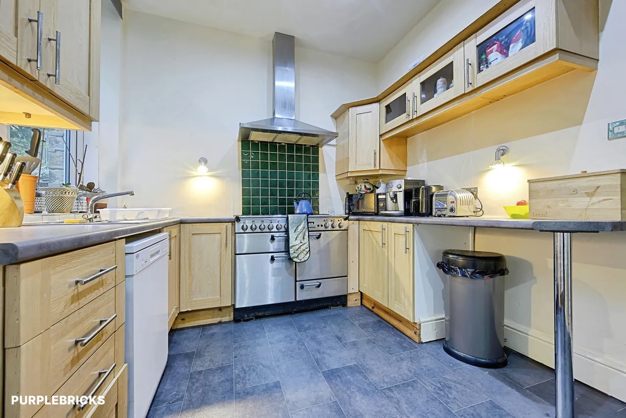 Thomas Street, Halifax, HX4, photo 22