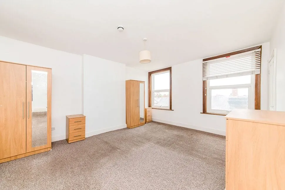 St. Albans Road, Watford, WD24, photo 6