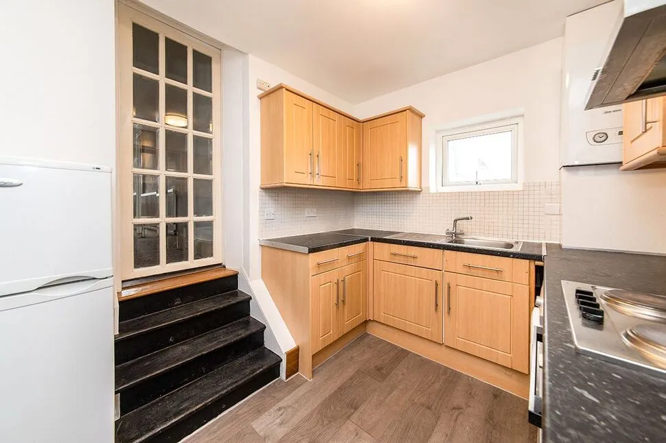 St. Albans Road, Watford, WD24, photo 10