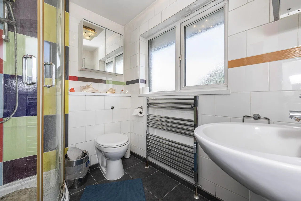 Cavell Crescent, Dartford, DA1, photo 18