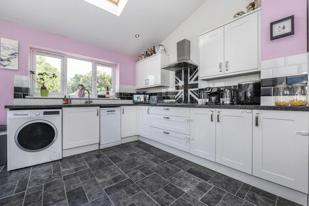 Cavell Crescent, Dartford, DA1, photo 7