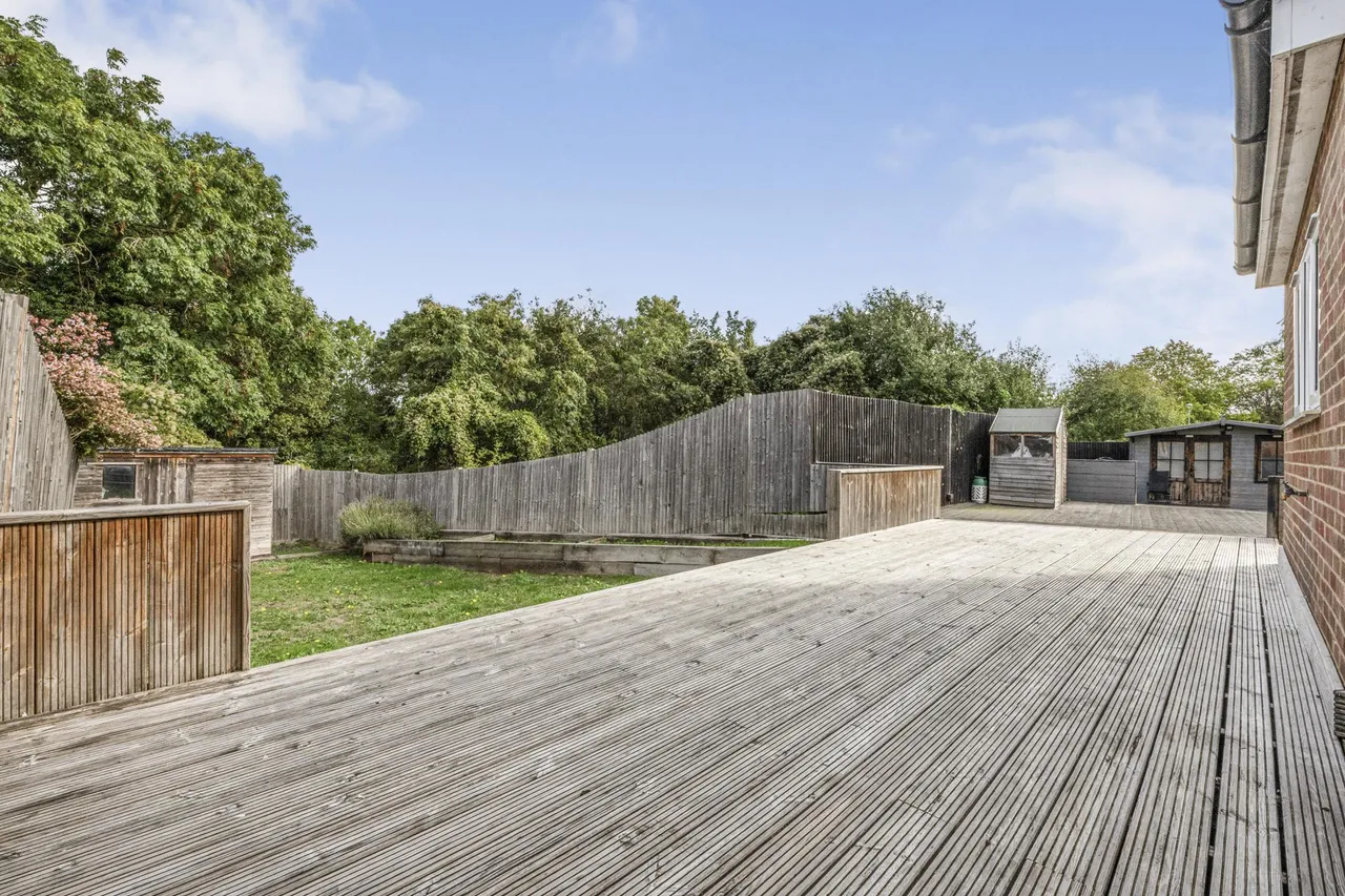 Cavell Crescent, Dartford, DA1, photo 26