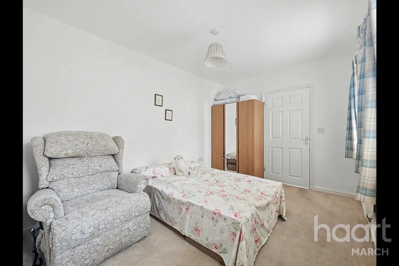 St James Close, Chatteris, PE16, photo 9