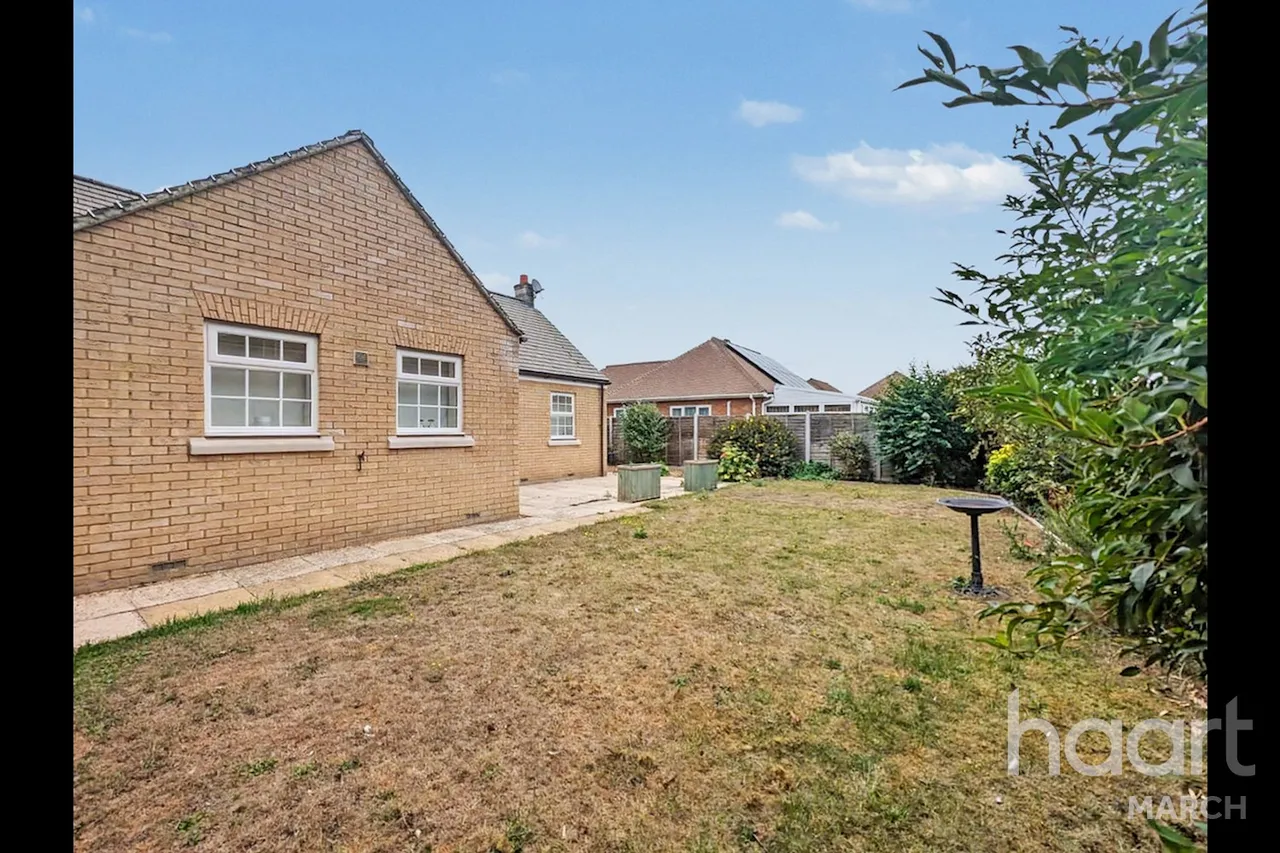 St James Close, Chatteris, PE16, photo 6