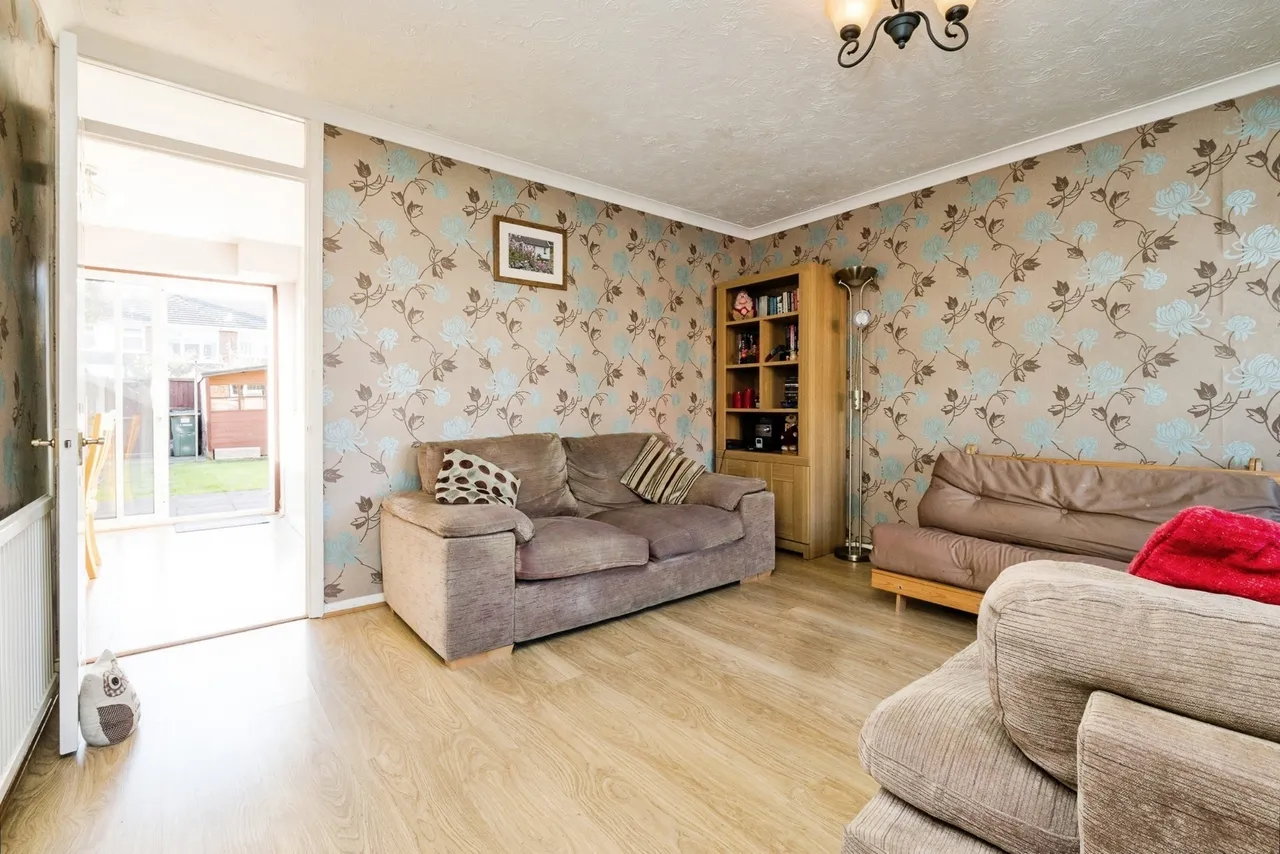 Midhurst Close, Hornchurch, RM12, photo 12