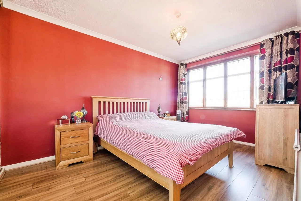 Midhurst Close, Hornchurch, RM12, photo 15