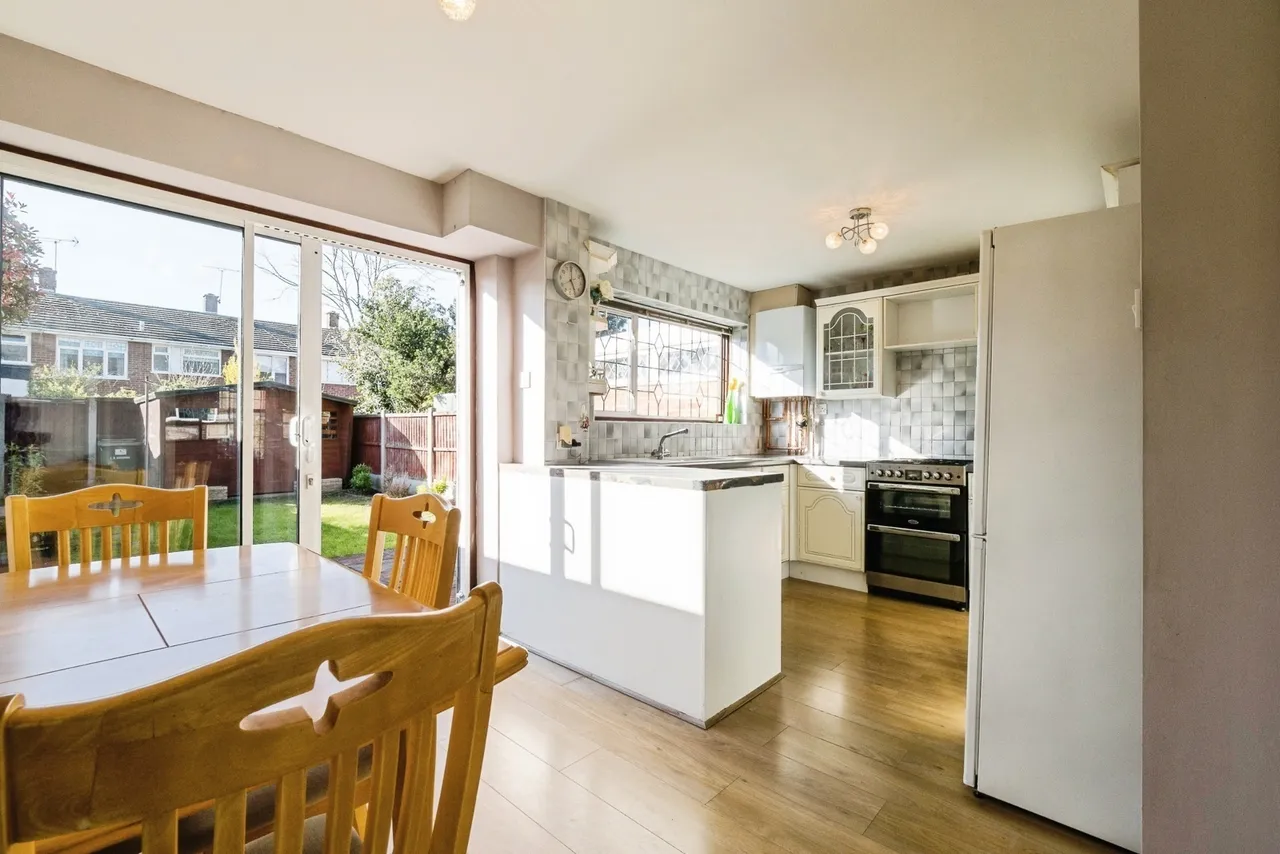 Midhurst Close, Hornchurch, RM12, photo 4