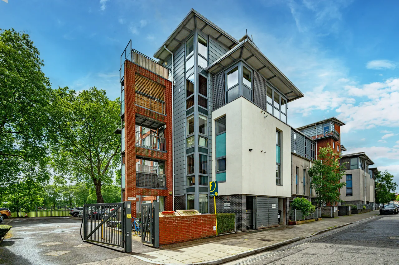 1 bed flat for sale, London, E5