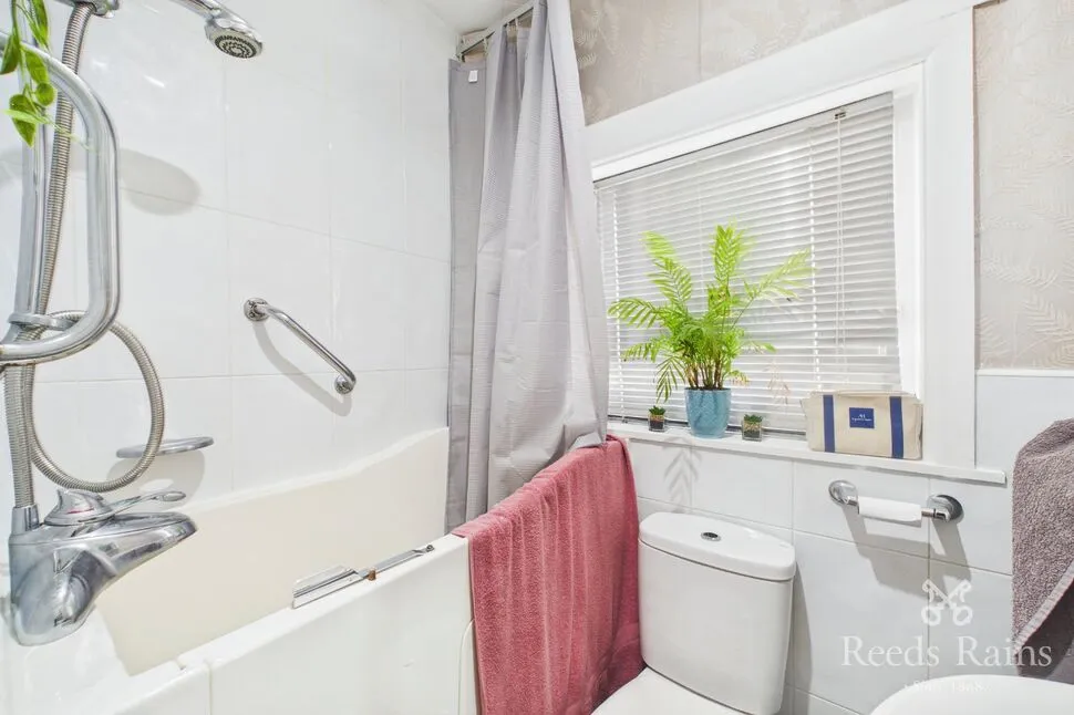 Westcliffe Walk, Nelson, BB9, photo 6