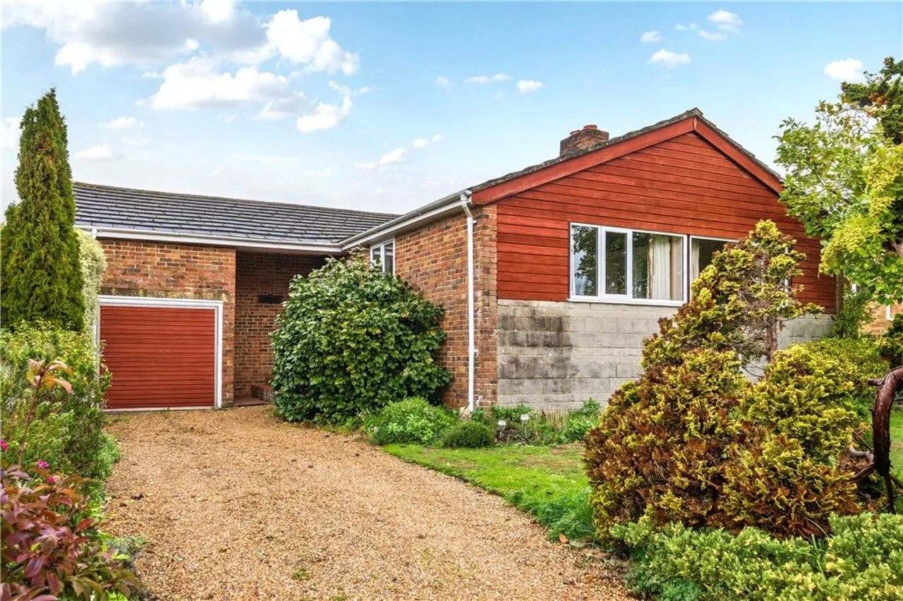 3 bed property for sale, Durban Close, Romsey, SO51
