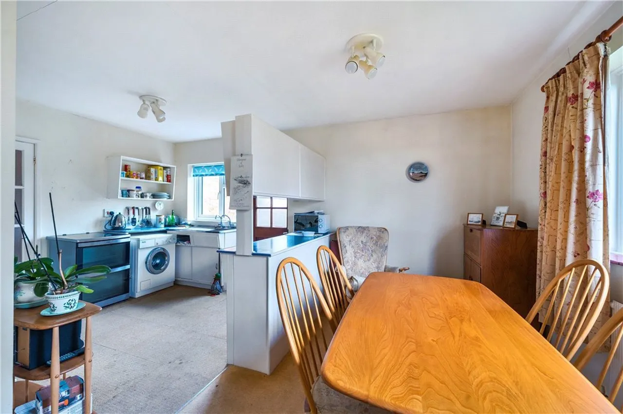 Durban Close, Romsey, SO51, photo 3