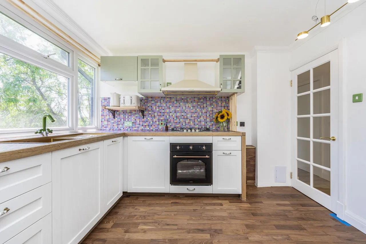 Barnhill Road, Wembley, HA9, photo 8