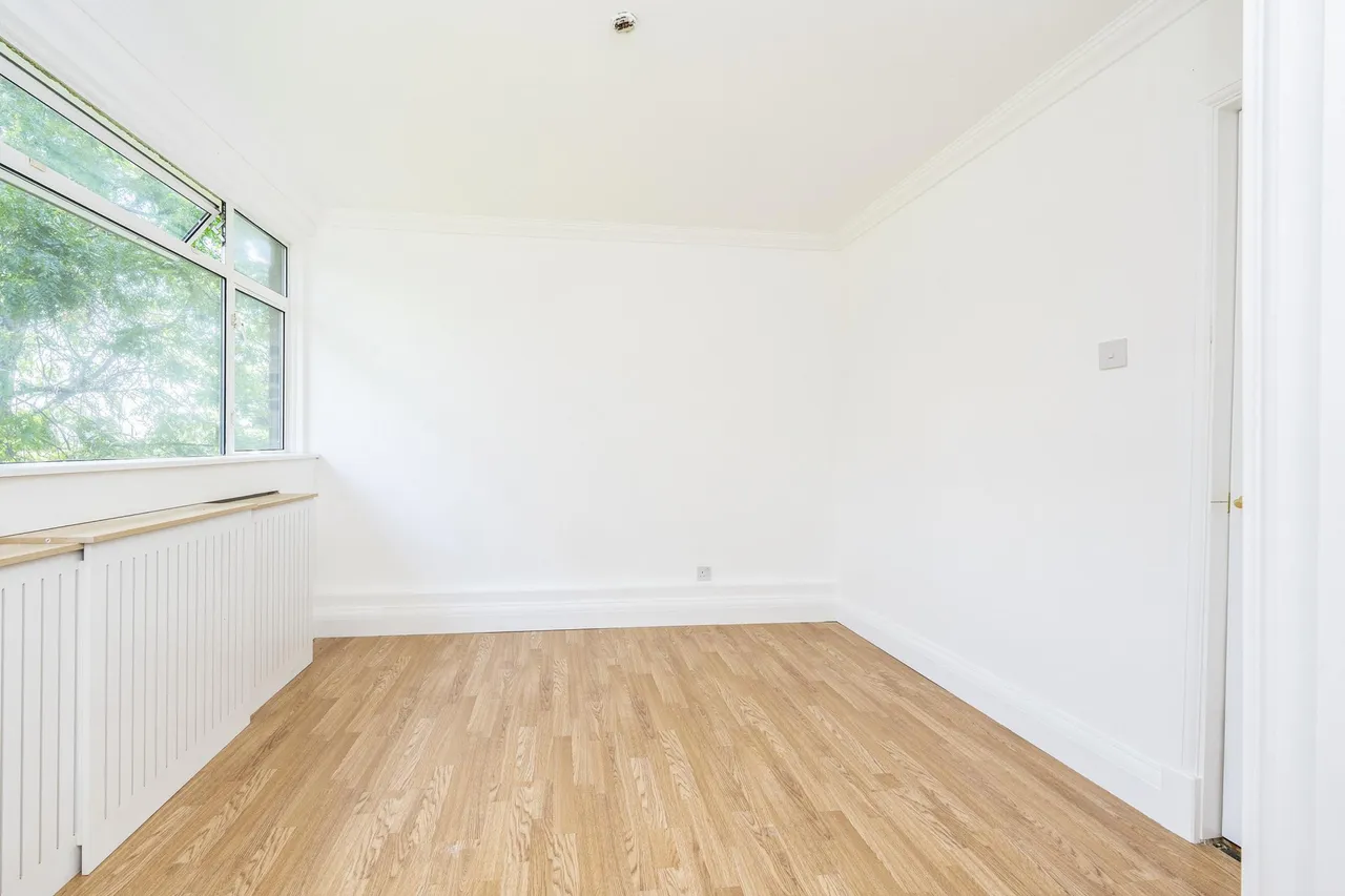 Barnhill Road, Wembley, HA9, photo 14