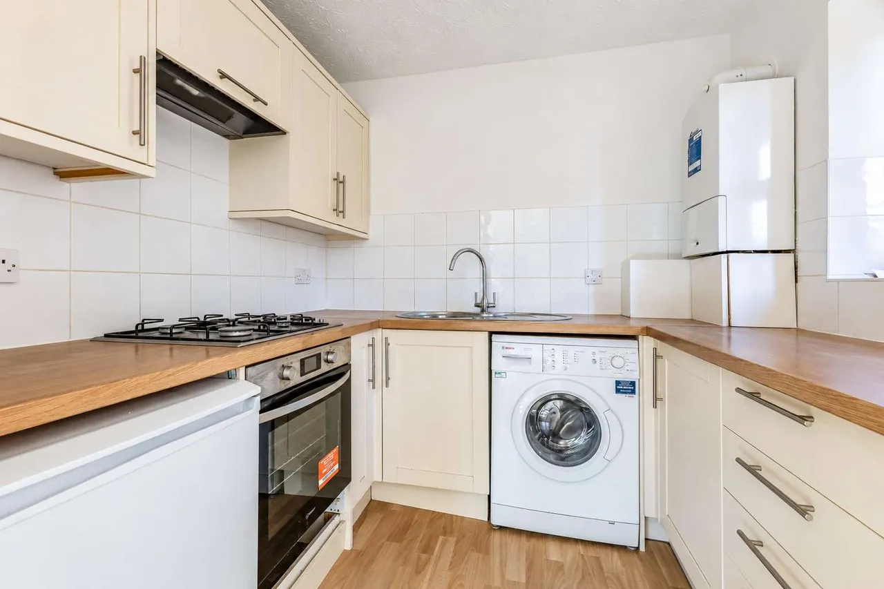 Station Road, Harpenden, AL5, photo 3