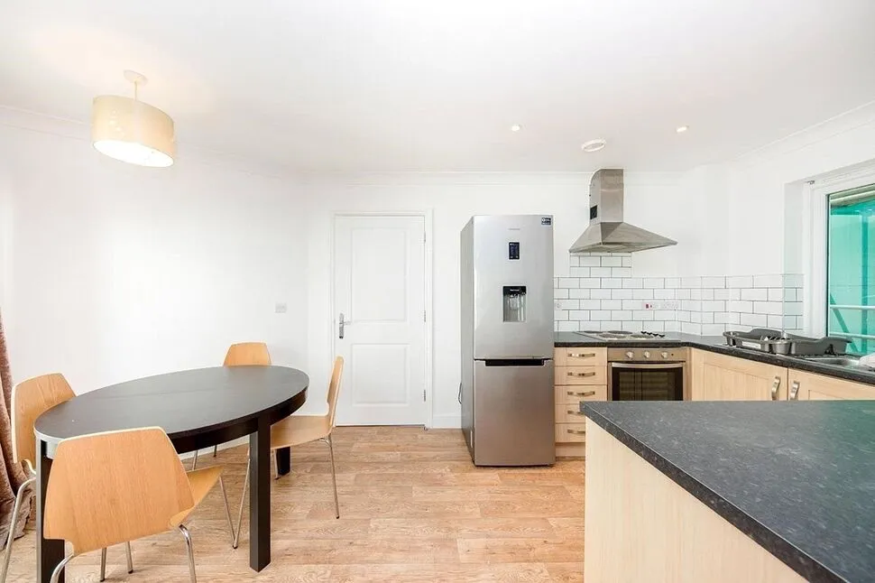 Old Watling Street, Kent, CT1, photo 6