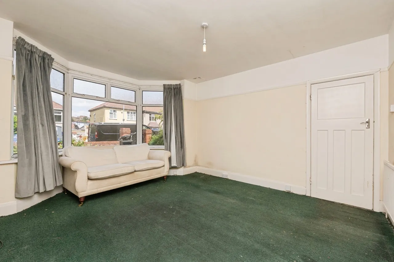 Sylvia Avenue, Bristol, Somerset, BS3, photo 2