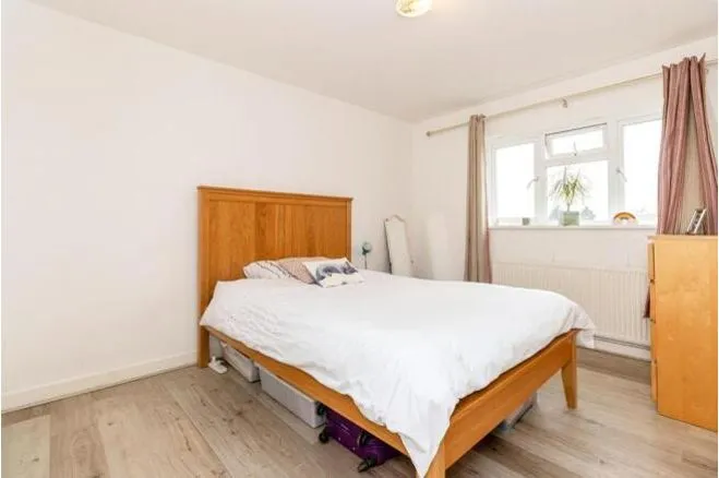 2 Brambledown Road, Wallington - London, photo 6