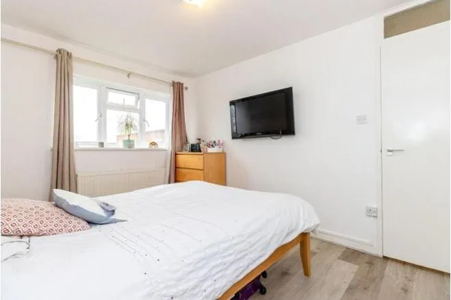 2 Brambledown Road, Wallington - London, photo 7