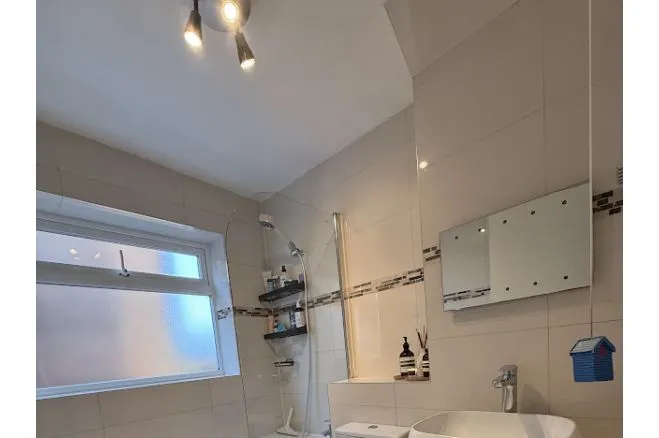 2 Brambledown Road, Wallington - London, photo 11