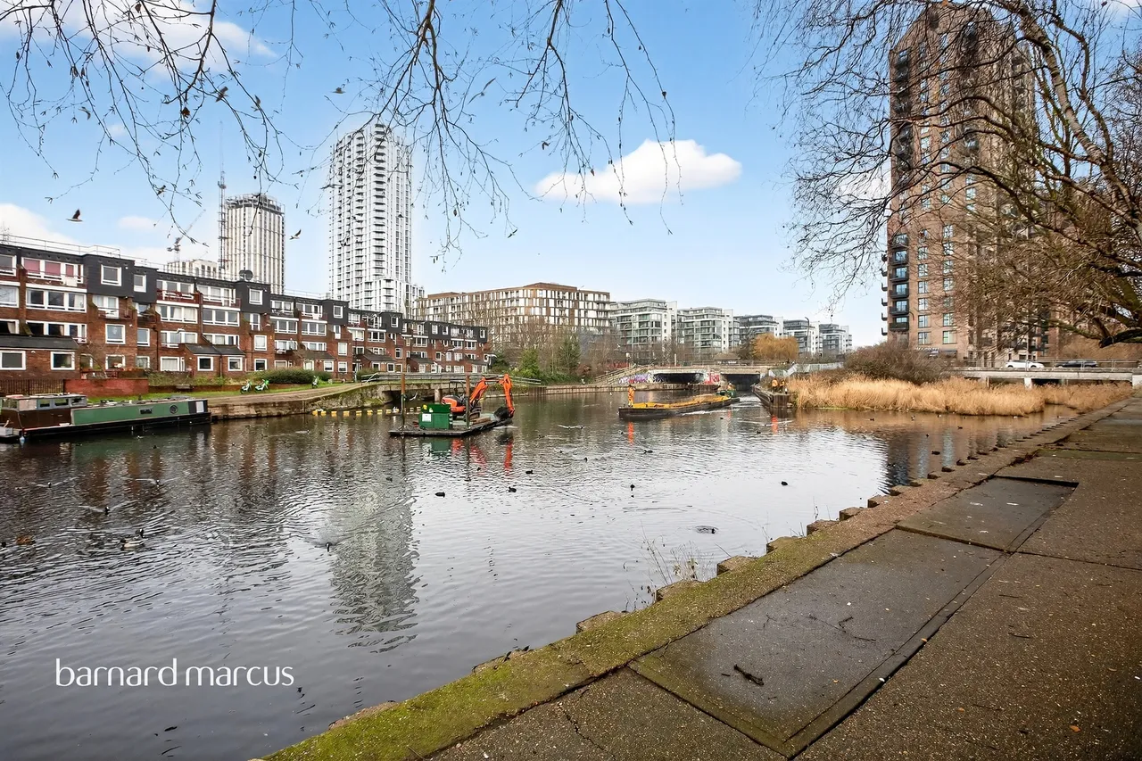 Bream Close, London, N17, photo 21
