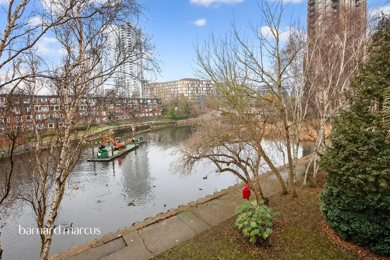 Bream Close, London, N17, photo 20