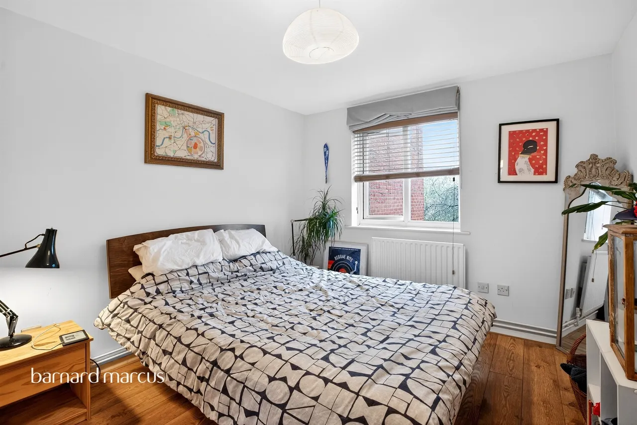 Bream Close, London, N17, photo 2