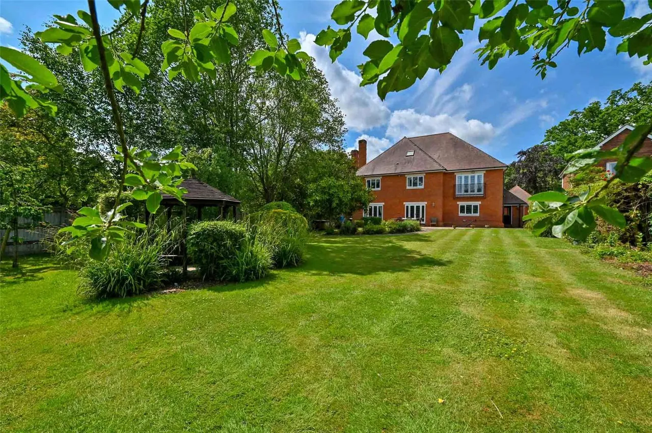 St. Leonards Hill, Windsor, SL4, photo 2
